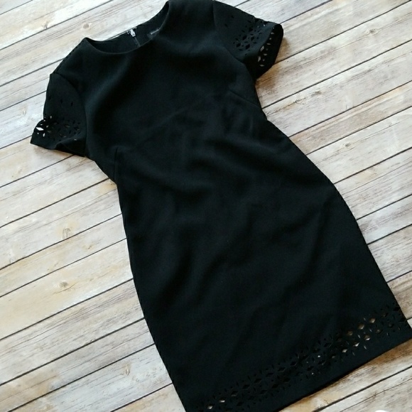 Banana Republic Dresses & Skirts - Banana Republic Black Laser Cut Dress